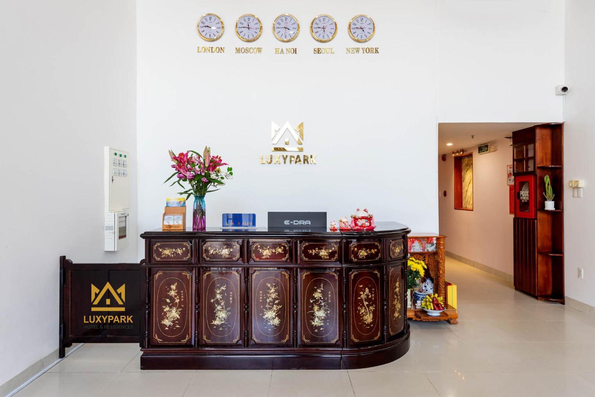 Luxy Park Hotel - Phu Quoc Centre Luaran gambar