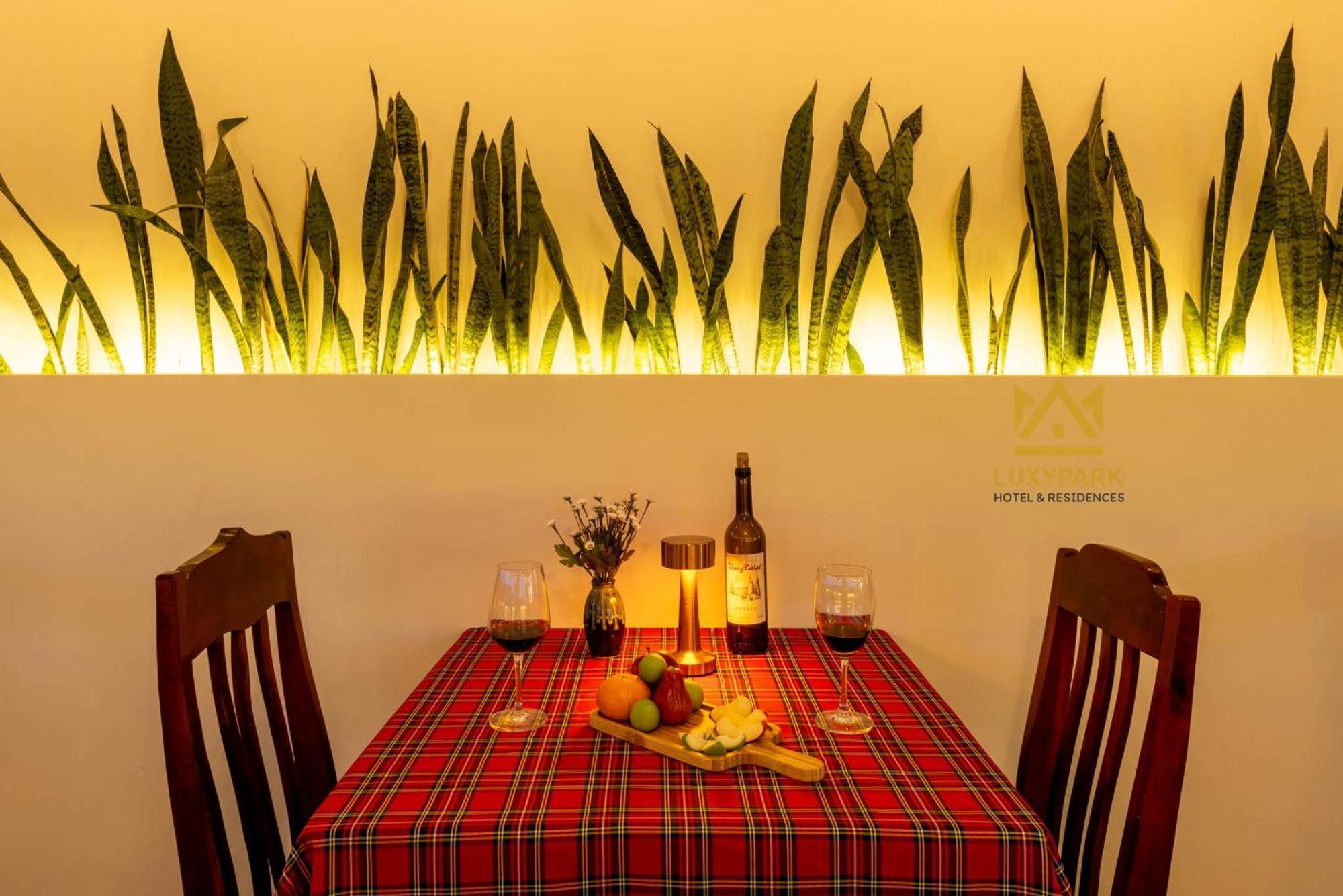 Luxy Park Hotel - Phu Quoc Centre Luaran gambar