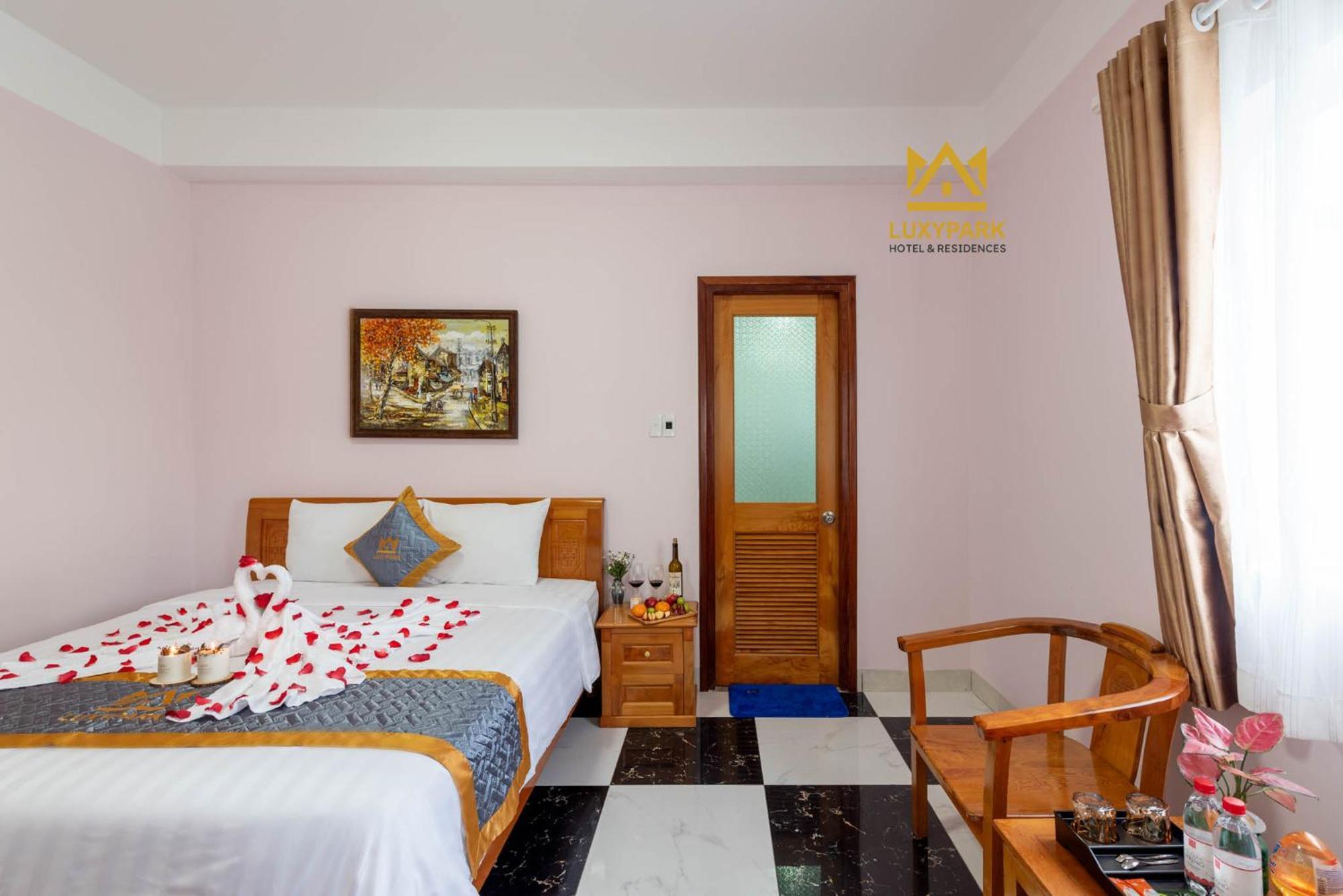 Luxy Park Hotel - Phu Quoc Centre Luaran gambar