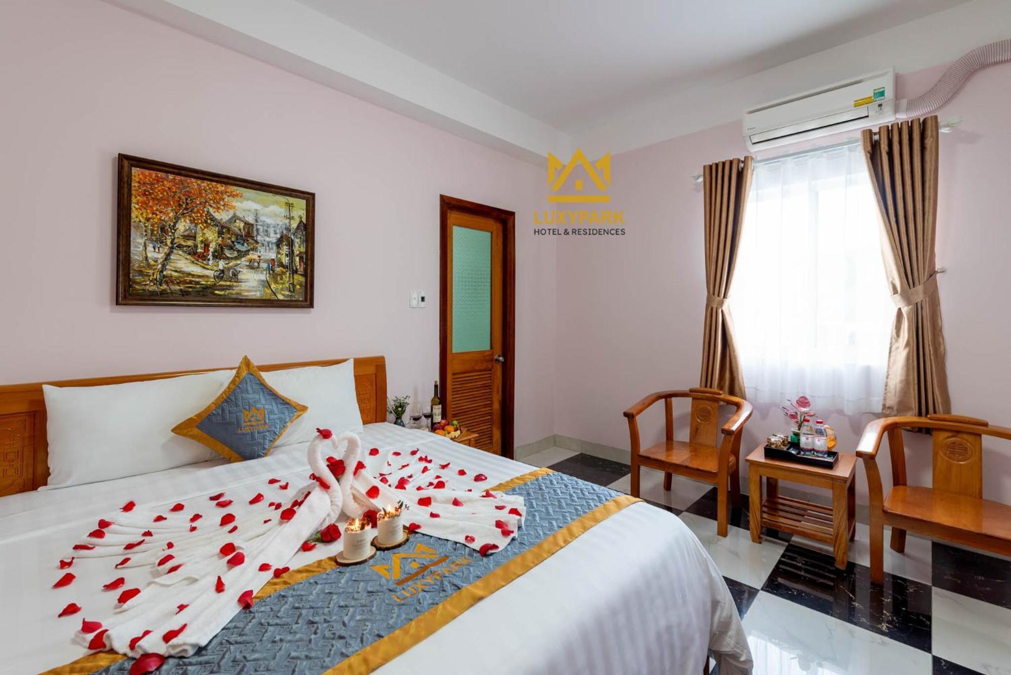Luxy Park Hotel - Phu Quoc Centre Luaran gambar